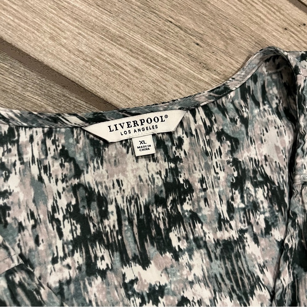 Liverpool Printed V Neck Long Sleeve Button Blouse size XL misty sage ikat - Picture 6 of 15